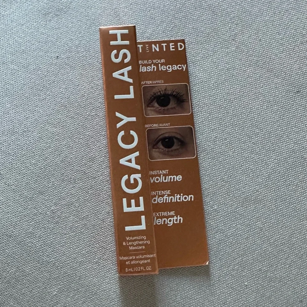 Nib Legacy Lash Volumizing & Lengthening Mascara